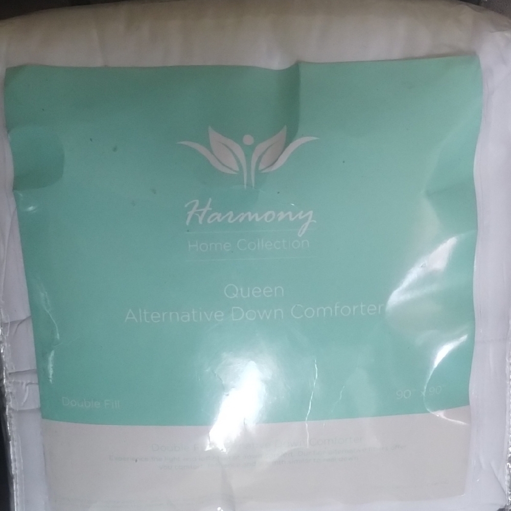 Home Collection White Comforter Bedding